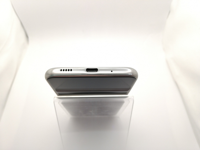 中古】SAMSUNG docomo 【SIMロック解除済み】 Galaxy A21 ホワイト 3GB