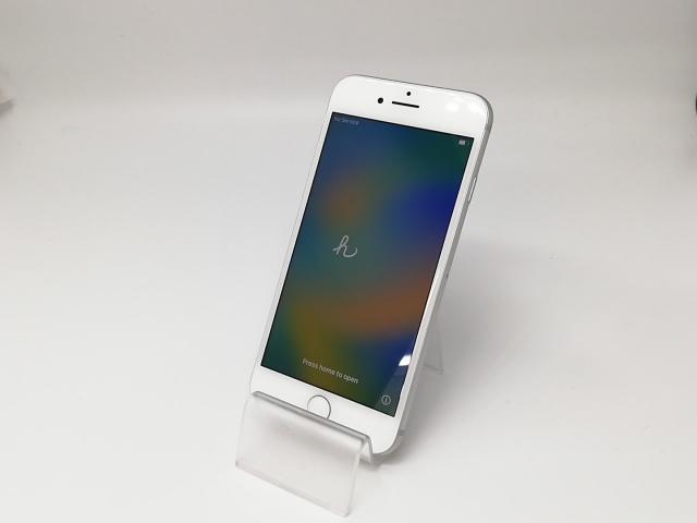 【中古】Apple au 【SIMロック解除済み】 iPhone 8 64GB シルバー MQ792J/A【福岡天神】保証期間１ヶ月【ランクC】_1