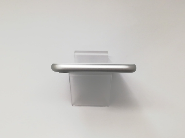 【中古】Apple au 【SIMロック解除済み】 iPhone 8 64GB シルバー MQ792J/A【福岡天神】保証期間１ヶ月【ランクC】_2