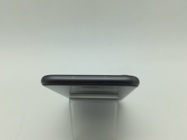 【中古】Apple au 【SIMロック解除済み】 iPhone 8 64GB スペースグレイ MQ782J/A【OSU301】保証期間１ヶ月【ランクC】_2