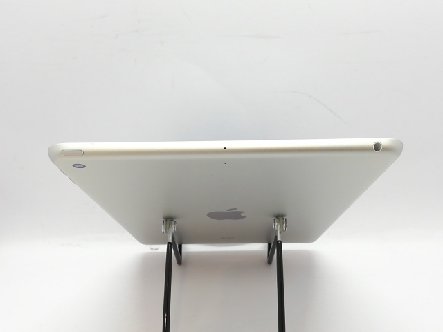 【中古】Apple 【Wi-Fi】 iPad（第6世代/2018） 32GB シルバー MR7G2J/A【立川フロム中武】保証期間１ヶ月【ランクB】_2