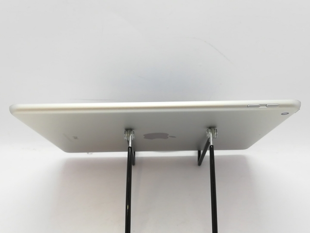 【中古】Apple 【Wi-Fi】 iPad（第6世代/2018） 32GB シルバー MR7G2J/A【立川フロム中武】保証期間１ヶ月【ランクB】_5