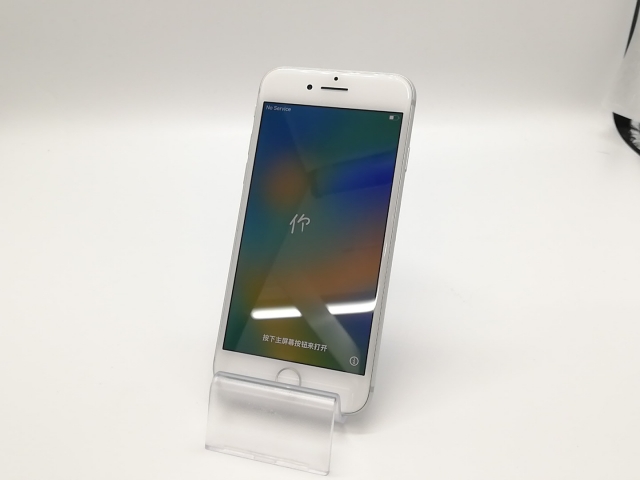 【中古】Apple au 【SIMロック解除済み】 iPhone 8 64GB シルバー MQ792J/A【福岡天神】保証期間１ヶ月【ランクC】_1