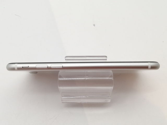 【中古】Apple au 【SIMロック解除済み】 iPhone SE（第2世代） 64GB ホワイト MHGQ3J/A（後期型番）【津田沼】保証期間１ヶ月【ランクC】_5