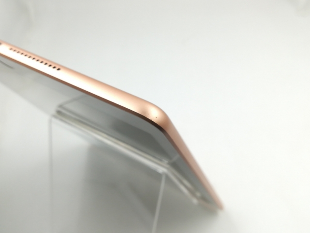 【中古】Apple 【Wi-Fi】 iPad（第6世代/2018） 32GB ゴールド MRJN2J/A【千葉】保証期間１ヶ月【ランクC】_8