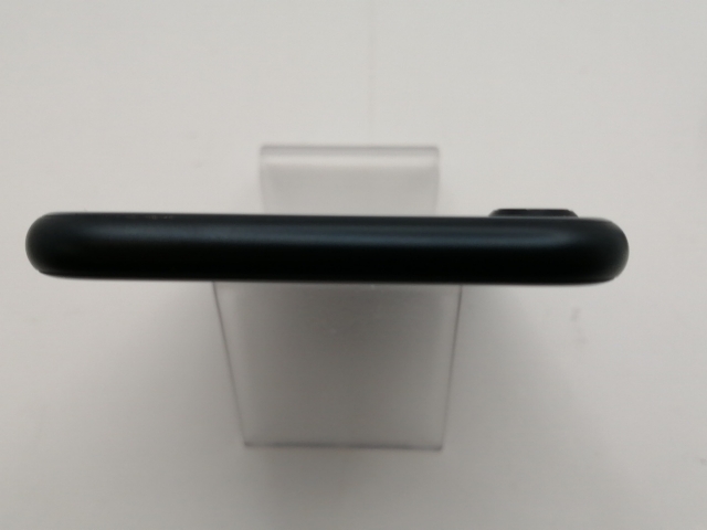 【中古】Apple au 【SIMフリー】 iPhone SE（第3世代） 64GB ミッドナイト MMYC3J/A【新宿東口】保証期間１ヶ月【ランクC】_2