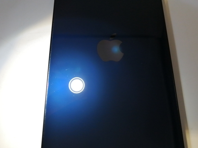 【中古】Apple SoftBank 【SIMフリー】 iPhone 14 128GB ミッドナイト MPUD3J/A【高崎モントレー】保証期間１ヶ月【ランクC】_8