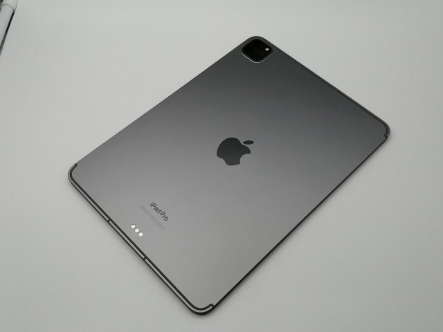 【中古】Apple au 【SIMフリー】 iPad Pro 11インチ（第4世代） Cellular 128GB スペースグレイ MNYC3J/A【OSU301】保証期間１ヶ月【ラン