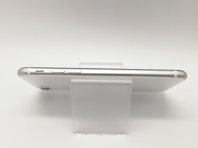 【中古】Apple au 【SIMロック解除済み】 iPhone SE（第2世代） 64GB ホワイト MHGQ3J/A（後期型番）【府中ル・シーニュ】保証期間１ヶ月【ランクB】_5