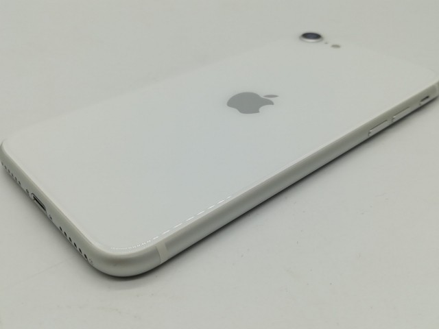 【中古】Apple au 【SIMロック解除済み】 iPhone SE（第2世代） 64GB ホワイト MHGQ3J/A（後期型番）【神保町】保証期間１ヶ月【ランクC