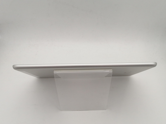 【中古】Apple au 【SIMロック解除済み】 iPad（第6世代/2018） 32GB シルバー MR6P2J/A【なんば】保証期間１ヶ月【ランクC】_5