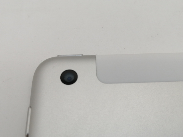 【中古】Apple au 【SIMロック解除済み】 iPad（第6世代/2018） 32GB シルバー MR6P2J/A【なんば】保証期間１ヶ月【ランクC】_6