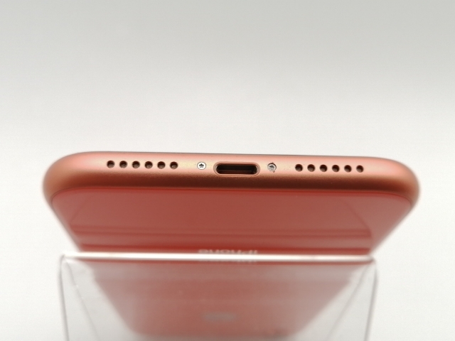 【中古】Apple docomo 【SIMロック解除済み】 iPhone XR 64GB コーラル MT0A2J/A【神保町】保証期間１ヶ月【ランクA】