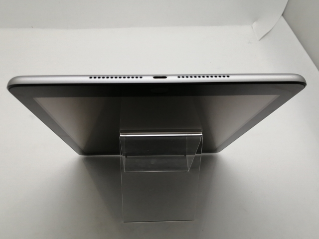 【中古】Apple 【Wi-Fi】 iPad（第6世代/2018） 32GB スペースグレイ MR7F2J/A【宇田川】保証期間１ヶ月【ランクB】_3