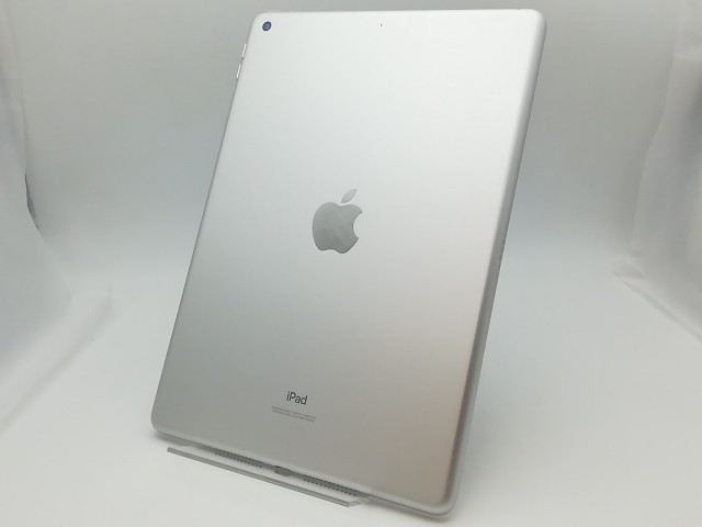 【中古】Apple iPad（第8世代） Wi-Fiモデル 32GB シルバー MYLA2J/A【三宮センター】保証期間１ヶ月【ランクA】