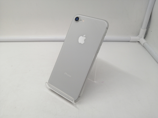 【中古】Apple au 【SIMロック解除済み】 iPhone 8 128GB シルバー MX1E2J/A【札幌】保証期間１ヶ月【ランクB】