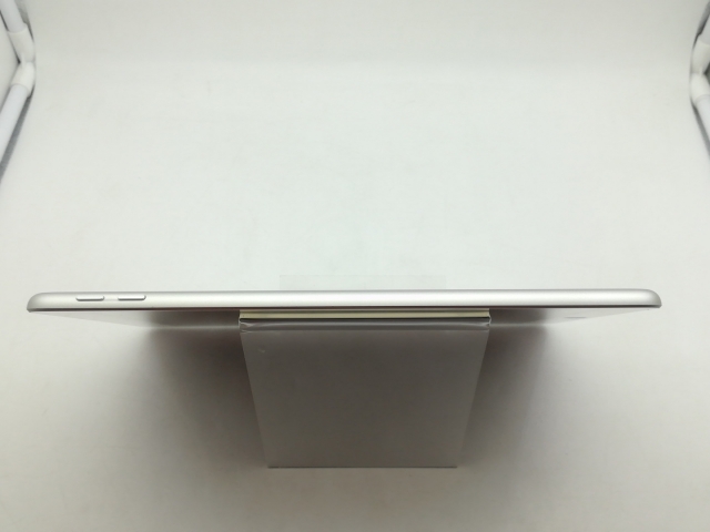 【中古】Apple 【Wi-Fi】 iPad（第6世代/2018） 32GB シルバー MR7G2J/A【広島】保証期間１ヶ月【ランク