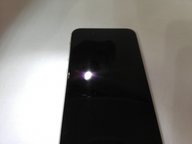 【中古】Apple au 【SIMフリー】 iPhone SE（第3世代） 64GB スターライト MMYD3J/A【秋葉本店】保証期間１ヶ月【ランクC】_9