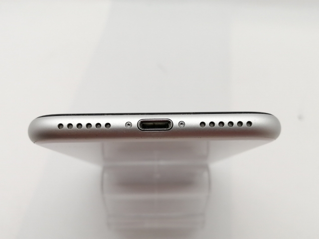 【中古】Apple au 【SIMロック解除済み】 iPhone SE（第2世代） 64GB ホワイト MHGQ3J/A（後期型番）【津田沼】保証期間１ヶ月【ランクC】_4
