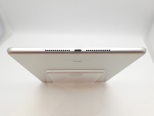 【中古】Apple 【Wi-Fi】 iPad（第6世代/2018） 32GB シルバー MR7G2J/A【高崎モントレー】保証期間１ヶ月【ランクC】_4