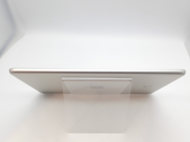 【中古】Apple 【Wi-Fi】 iPad（第6世代/2018） 32GB シルバー MR7G2J/A【高崎モントレー】保証期間１ヶ月【ランクC】_5