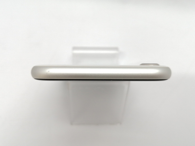 【中古】Apple au 【SIMフリー】 iPhone SE（第3世代） 64GB スターライト MMYD3J/A【川越クレアモール】保証期間１ヶ月【ランクB】_2
