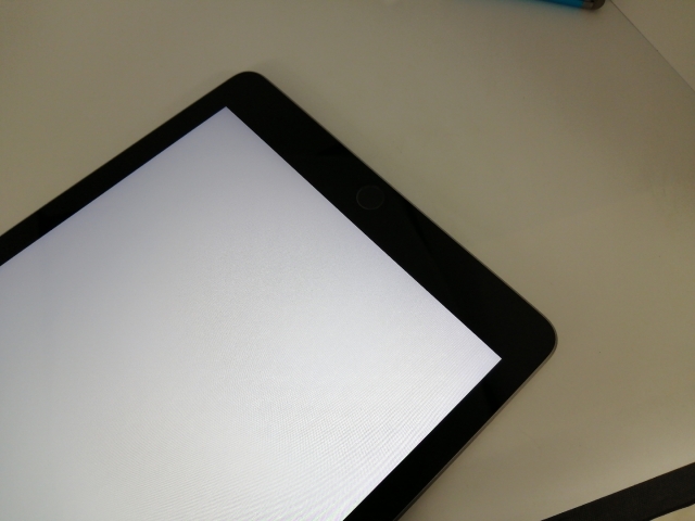 【中古】Apple 【Wi-Fi】 iPad（第6世代/2018） 32GB スペースグレイ MR7F2J/A【三宮駅前】保証期間１ヶ月【ランクC】_9