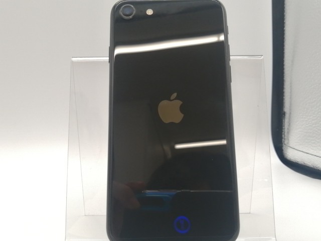 【中古】Apple au 【SIMロック解除済み】 iPhone SE（第2世代） 64GB ブラック MHGP3J/A（後期型番）【池袋東口】保証期間１ヶ月【ランクC】の通販は