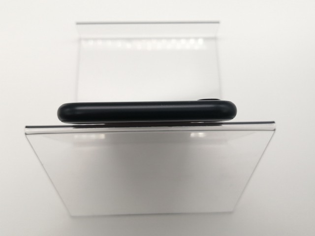 【中古】Apple au 【SIMロック解除済み】 iPhone SE（第2世代） 64GB ブラック MHGP3J/A（後期型番）【池袋東口】保証期間１ヶ月【ランクC】の通販は