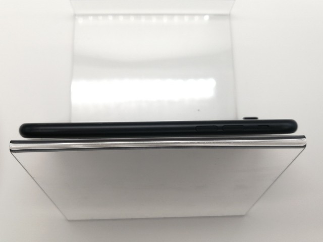 【中古】Apple au 【SIMロック解除済み】 iPhone SE（第2世代） 64GB ブラック MHGP3J/A（後期型番）【池袋東口】保証期間１ヶ月【ランクC】の通販は