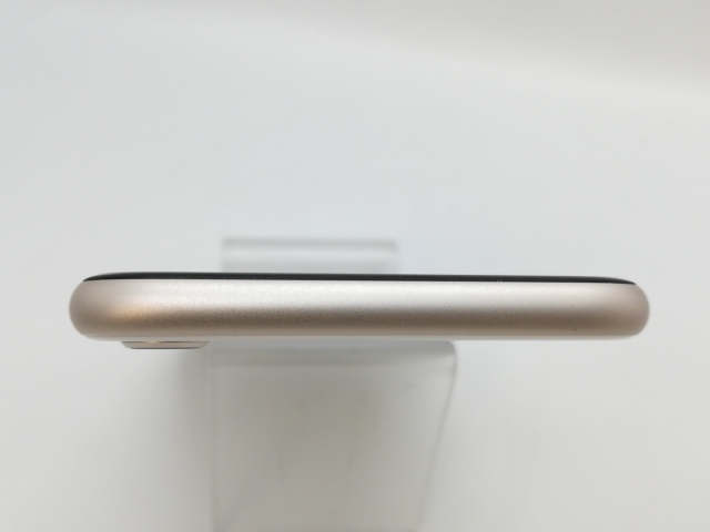【中古】Apple SoftBank 【SIMフリー】 iPhone SE（第3世代） 128GB スターライト MMYG3J/A【川崎駅前】保証期間１ヶ月【ランクB】_3
