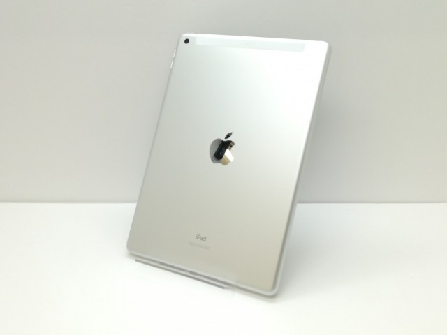 【中古】Apple docomo 【SIMフリー】 iPad（第9世代） Cellular 256GB シルバー MK4H3J/A【仙台イービーンズ】保証期間１ヶ月【ランクA】