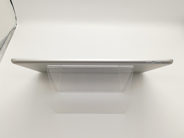 中古】Apple 【Wi-Fi】 iPad（第8世代/2020） 32GB シルバー MYLA2J/A