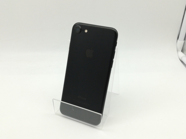 中古 iPhone 7 ブラック32GB（中古】Apple SoftBank 【SIMロック
