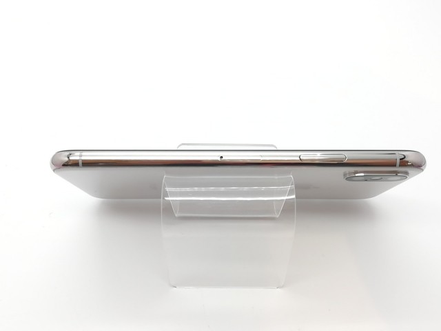 【中古】Apple SoftBank 【SIMロック解除済み】 iPhone XS 64GB シルバー MTAX2J/A【小倉駅前】保証期間１ヶ月【ランクB】の通販は