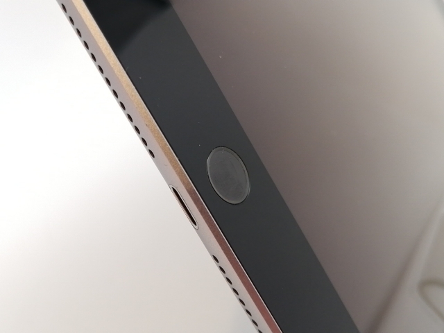 【中古】Apple au 【SIMロック解除済み】 iPad（第6世代/2018） 32GB スペースグレイ MR6N2J/A【津田沼】保証期間１ヶ月【ランクB】_7