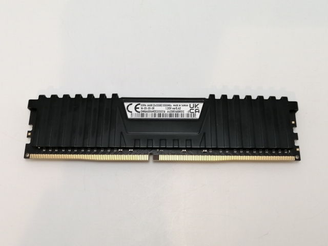 【中古】DDR4 32GB PC4-25600(DDR4-3200)【デスクトップPC用】 【津田沼】保証期間１週間_1