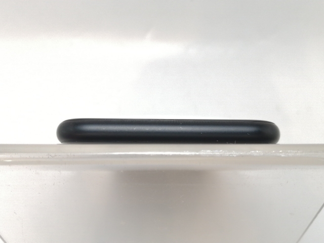 【中古】Apple au 【SIMロック解除済み】 iPhone SE（第2世代） 64GB ブラック MHGP3J/A（後期型番）【津田沼】保証期間１ヶ月【ランクB】_2