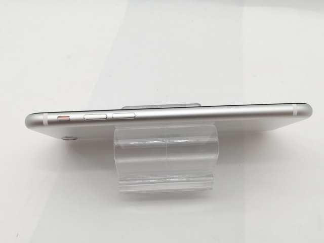 中古】Apple 国内版 【SIMフリー】 iPhone SE（第2世代） 64GB