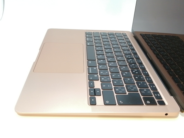 中古】Apple MacBook Air 13インチ M1(CPU:8C/GPU:7C) 8GB/256GB 
