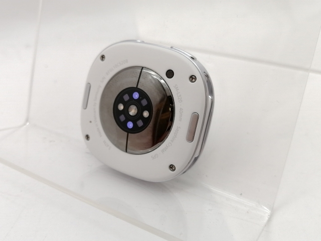 【中古】SAMSUNG Galaxy Watch8 Bluetoothモデル 40mm SM-L320NZSJXJP [シルバー]【新宿東口】保証期間１ヶ月【ランクA】_1