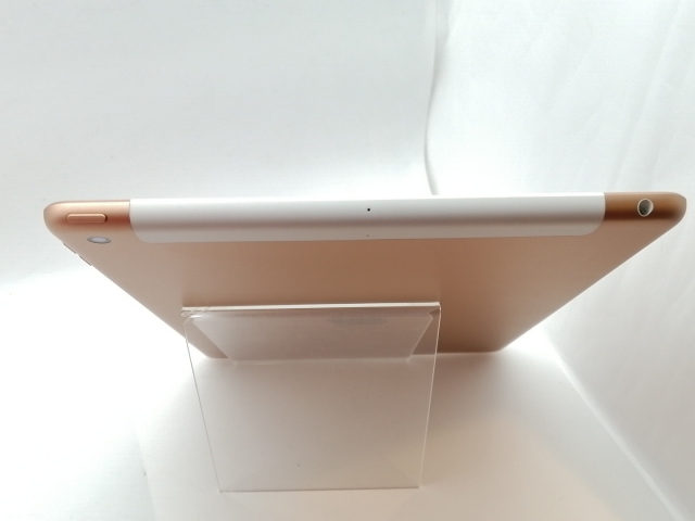 【中古】Apple au 【SIMロック解除済み】 iPad（第8世代/2020） 32GB ゴールド MYMK2J/A【津田沼】保証期間１ヶ月【ランクB】_2