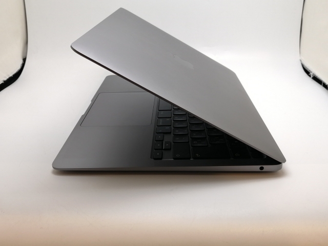 お得な美品中古！ Apple MacBook Pro 16GB 13.3インチ MacBook Pro Apple 13.3inch MNEH3J/A A2338 2022 選べるOS