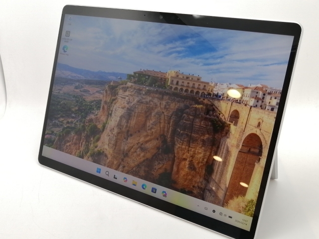 【中古】Microsoft Surface Pro9 + Surface Proスリムペン2 付き Signatureキーボード 【i5 1235U 8G 256G】 VYW-00007 プラチナ【津田沼】保証期間１ヶ月【ランクC】