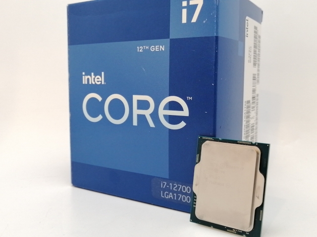 【中古】Intel Core i7-12700(2.1GHz) Box LGA1700/12C(P:8C/E:4C)/20T/L3 25M/UHD770/PBP65W【津田沼】保証期間１週間