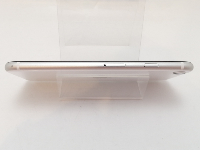 【中古】Apple docomo 【SIMロック解除済み】 iPhone SE（第2世代） 128GB ホワイト MHGU3J/A（後期型番）【津田沼】保証期間１ヶ月【ランクC】_4