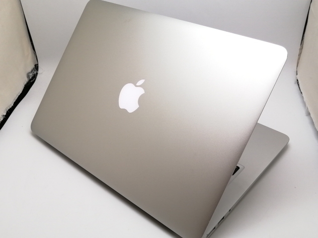 中古】Apple MacBook Air 13インチ Corei5:1.8GHz 128GB MQD32J