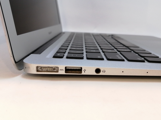 【中古】Apple MacBook Air 13インチ CTO (Early 2015) Core i5(1.6G)/4G/128G(SSD)【津田沼】保証期間１ヶ月【ランクC】_2