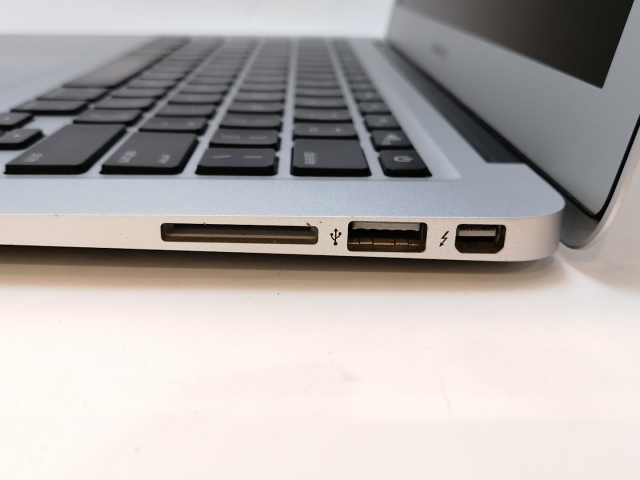 【中古】Apple MacBook Air 13インチ CTO (Early 2015) Core i5(1.6G)/4G/128G(SSD)【津田沼】保証期間１ヶ月【ランクC】_3