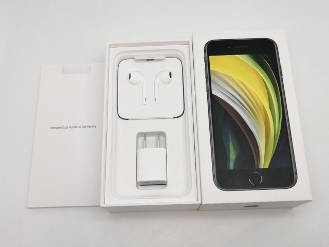 【中古】Apple au 【SIMロック解除済み】 iPhone SE（第2世代） 128GB ブラック MXD02J/A【津田沼】保証期間１ヶ月【ランクC】